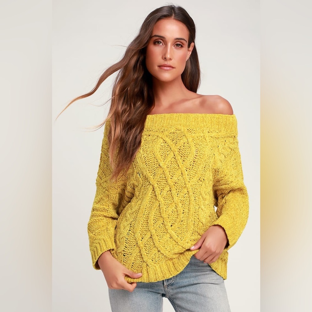 New Lulu's‎ Gold Chenille Off shoulder Cozy Sweater
